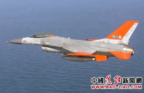 2013��9��19�գ�QF-16�л��ɹ�����״�������˼�ʻ���С�