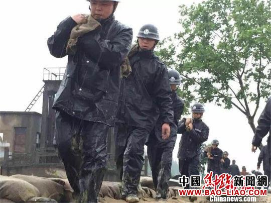 ���ճ�����200��һ��������Ϯ ֱ�����������ֳ� �ƾ� ��