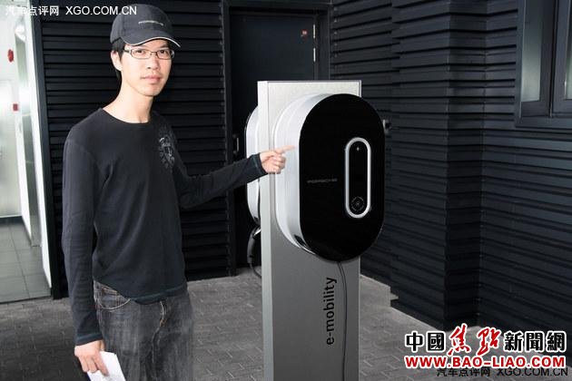 对比试驾卡宴S与卡宴S插电式混动车型