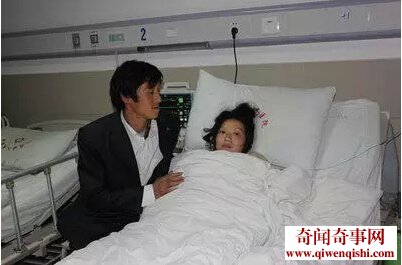 �������ţ��Ĵ�Ů�ӱ�����һ���ں�ӹײ��︴��