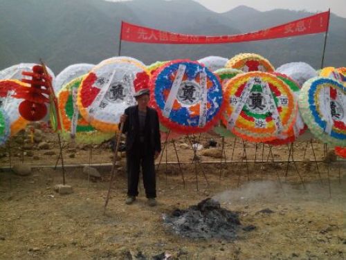 重庆市奉节县朱衣镇和永安镇部分村民遭遇强拆维权无果