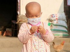 河南潢川:女童身患疑症引发全城爱心接力