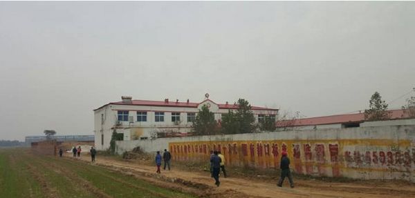 �ӱ�����:һ��Ů�򡰸�ð����ɥ��������Ժ�����