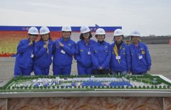 新疆乌鲁木齐:美丽的“雪中花”