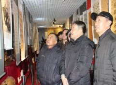 扎兰屯市举办“春天的旋律”书画展