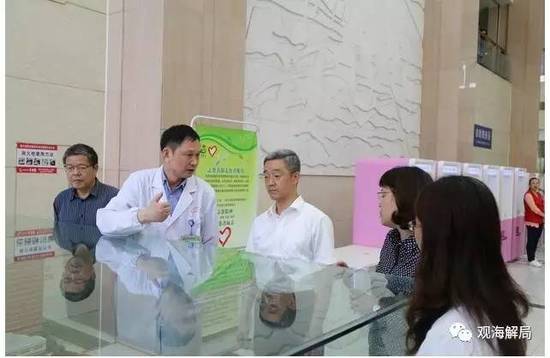 �����г��������100������Ա�Ϸ�ͥ զ���£�