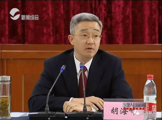 �����г��������100������Ա�Ϸ�ͥ զ���£�