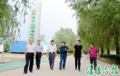 朱时华等应邀参观济南绿泉丰园特色品牌基地