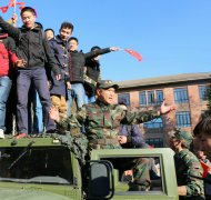 “新时代 新征程”金波再创励志新歌《勇闯明天》