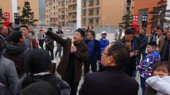 思南县鹦鹉溪镇搬迁户赴铜仁参观“新家”