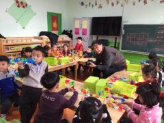 著名摄影家王文澜深入白山地区采风