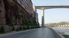 沿黄公路边的反思:我们怎么了?