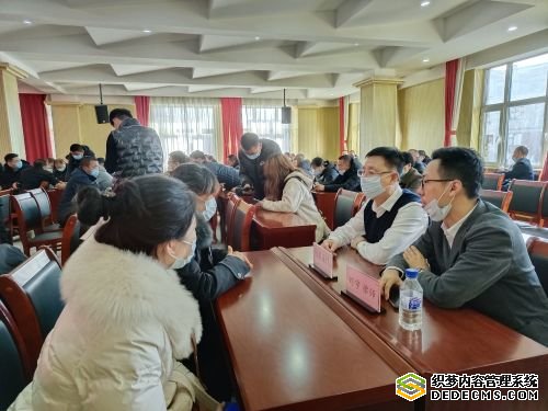 普法宣传“进村屯” 长春9名律师为60名村民解答25个法律问题